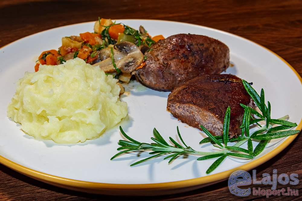Lucullus rulez: szarvas steak a tányéron